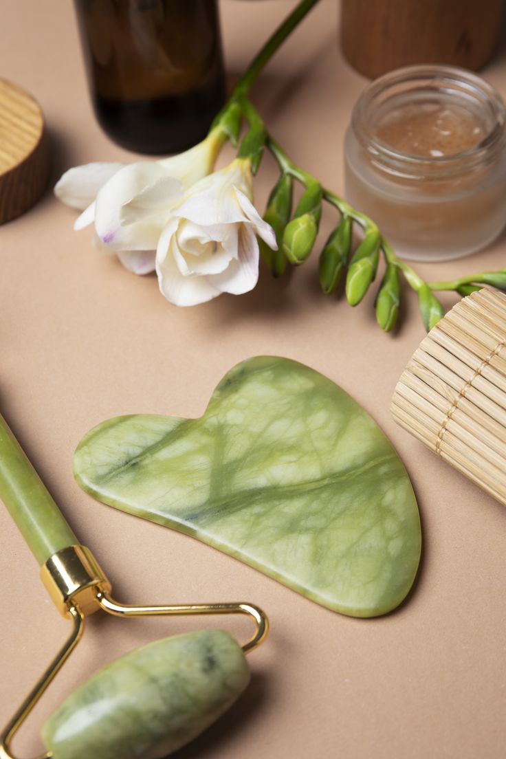 4-in-1 Skin Care Bundle – Jade Roller, Gua Sha Stone, Derma Roller & Silicone Ice Roller